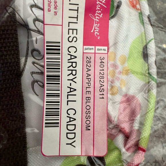 Thirty-One set of Apple Blossom items - Picture 2 of 7